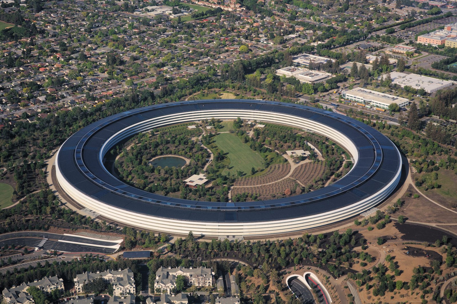 Apple Jobs Career with usjobshub.com-Find the Best Jobs in the United States of America.